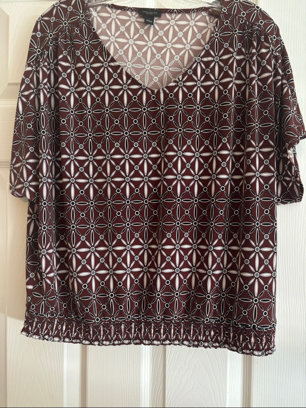 Ann Taylor Factory Burgundy and White Geometric Wedge Sleeve Blouse